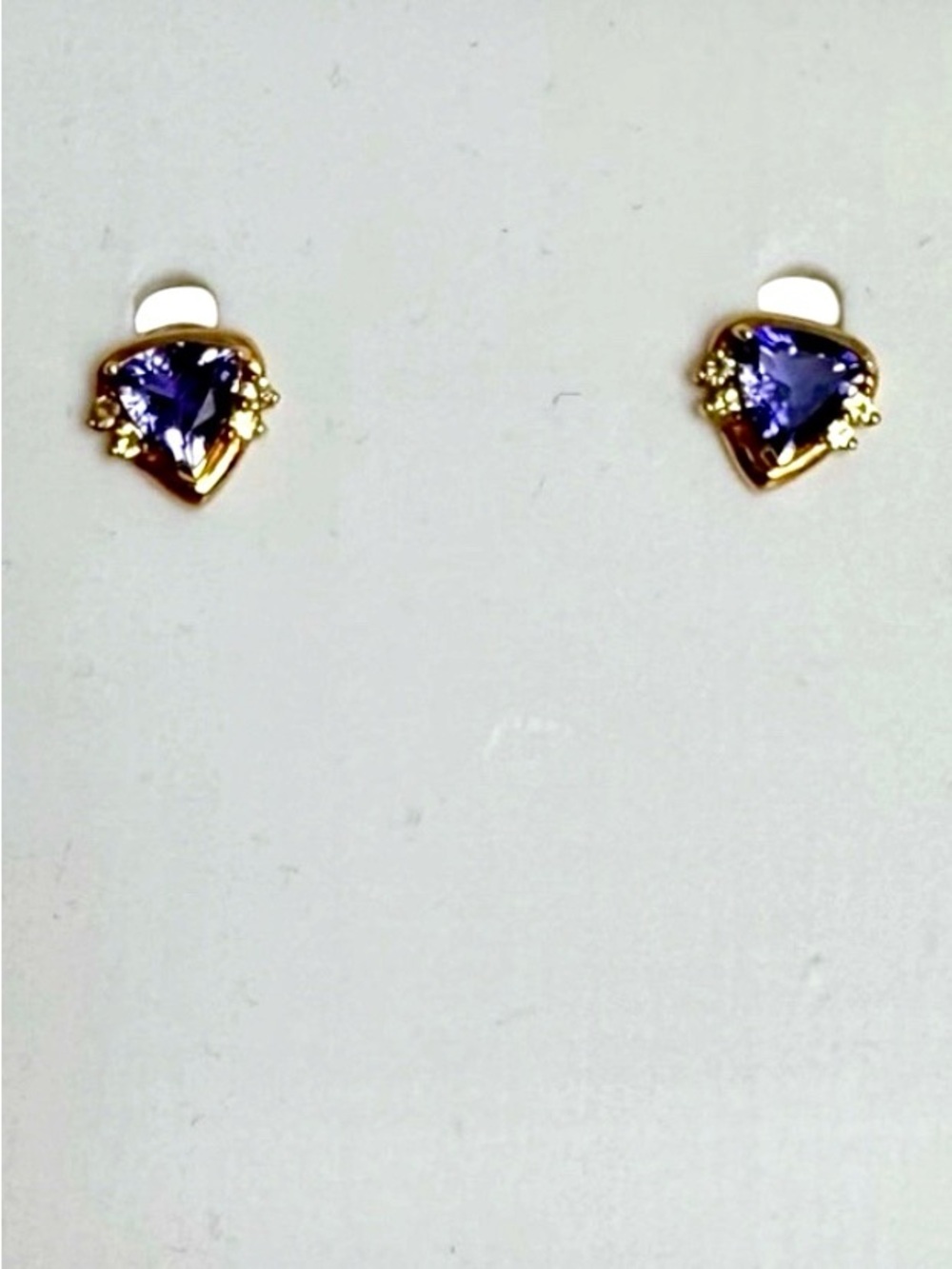 Gold Tone Purple Crystal Trillion Stud Earrings Amethyst Inspired 11mm - Picture 3 of 5